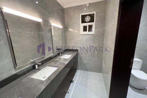 Villa de 4 dormitorios en Doha, Qatar No. 57893 9