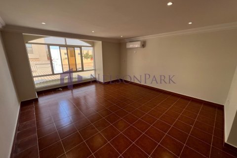Villa de 4 dormitorios en Doha, Qatar No. 57893 20