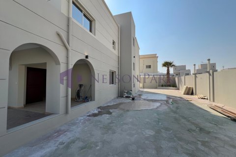 Villa de 4 dormitorios en Doha, Qatar No. 57893 4