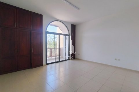 5 غرفة نوم فيلا في Tourist Club Area, الإمارات العربية المتحدة رقم 70761 7
