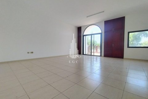 5 غرفة نوم فيلا في Tourist Club Area, الإمارات العربية المتحدة رقم 70761 30