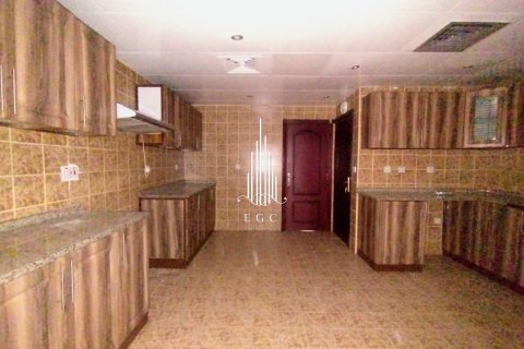 5 غرفة نوم فيلا في Tourist Club Area, الإمارات العربية المتحدة رقم 70761 13