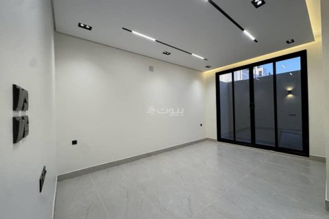 Вилла с 4 спальнями в Эр-Рияд, Саудовская Аравия №69186 11