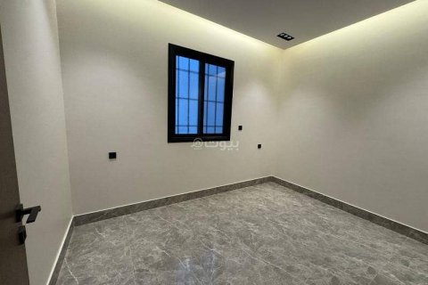 5 bedrooms Villa in Riyadh, Saudi Arabia No. 59966 17