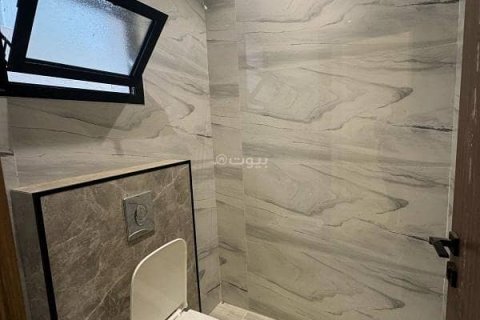 5 bedrooms Villa in Riyadh, Saudi Arabia No. 59966 8