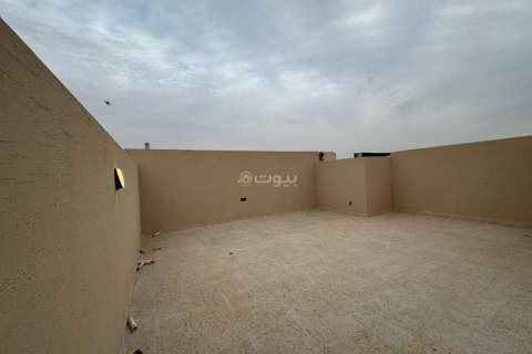 5 bedrooms Villa in Riyadh, Saudi Arabia No. 59966 22