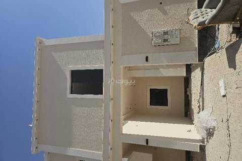 6 bedrooms Apartment in Riyadh, Saudi Arabia No. 99556