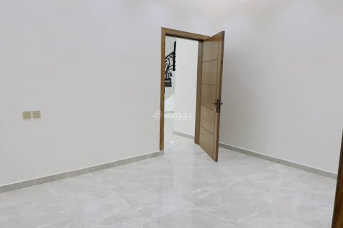 Villa de 5 dormitorios en Riyadh, Saudi Arabia No. 60635 7