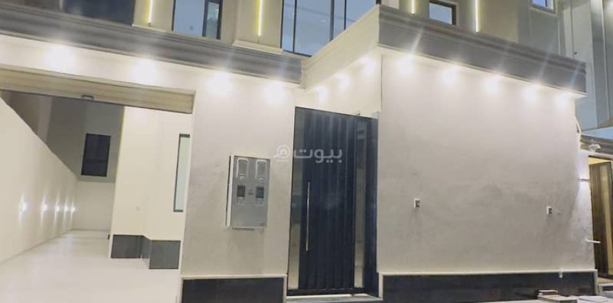 Villa de 5 dormitorios en Riyadh, Saudi Arabia No. 60635
