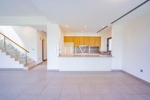 5 bedrooms Villa in Sidra Villas, UAE No. 35551 6