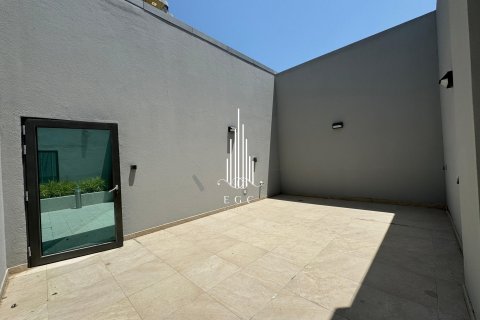 Townhouse de 4 dormitorios en Tourist Club Area, UAE No. 22402 23