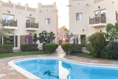 3 bedrooms Villa in Doha, Qatar No. 57761
