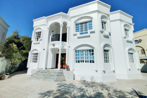 Villa de 4 chambres à Muscat, Oman No. 54910 10