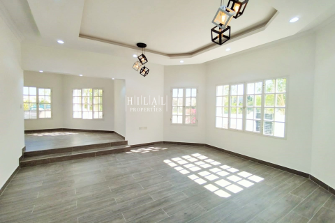 4 bedrooms Villa in Muscat, Oman No. 54910