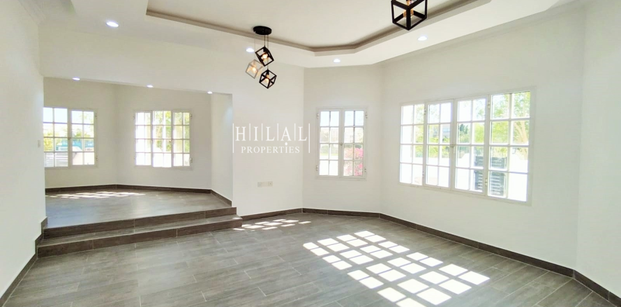 Villa de 4 chambres à Muscat, Oman No. 54910