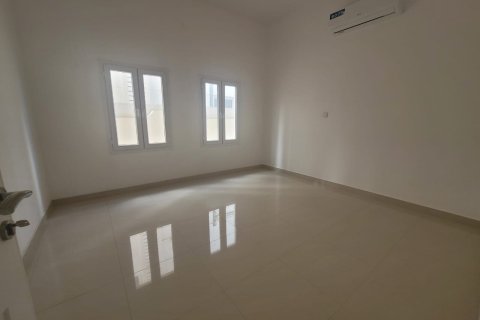 7 bedrooms Villa in Muscat, Oman No. 54309 4