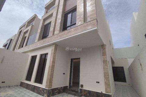Villa de 6 dormitorios en Riyadh, Saudi Arabia No. 60533 3