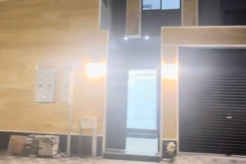 5 bedrooms Villa in Riyadh, Saudi Arabia No. 60405