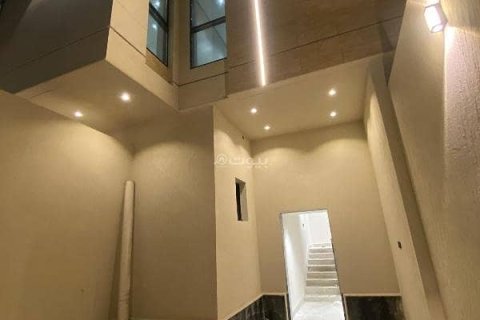 3 bedrooms Apartment in Riyadh, Saudi Arabia No. 60407