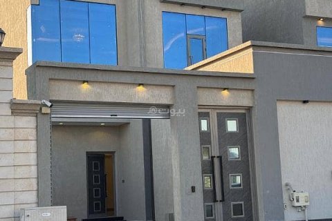 6 bedrooms Villa in Khobar, Saudi Arabia No. 60364