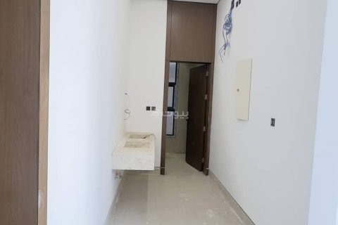 4 bedrooms Villa in Riyadh, Saudi Arabia No. 60403 9