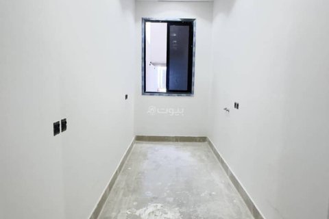 4 bedrooms Villa in Riyadh, Saudi Arabia No. 60403 12