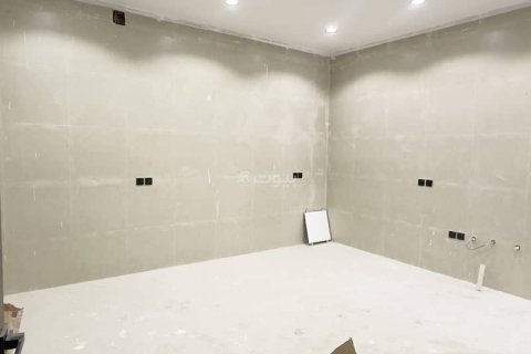 4 bedrooms Villa in Riyadh, Saudi Arabia No. 60403 13