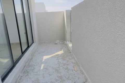 4 bedrooms Villa in Riyadh, Saudi Arabia No. 60403 25