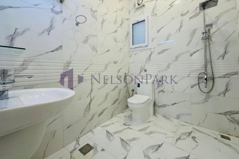 Villa de 7 dormitorios en Doha, Qatar No. 58488 18