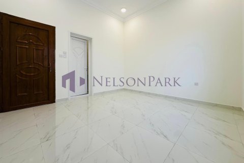 Villa de 7 dormitorios en Doha, Qatar No. 58488 17