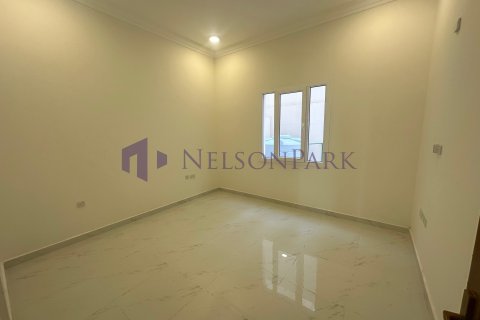 Villa de 7 dormitorios en Doha, Qatar No. 58488 8