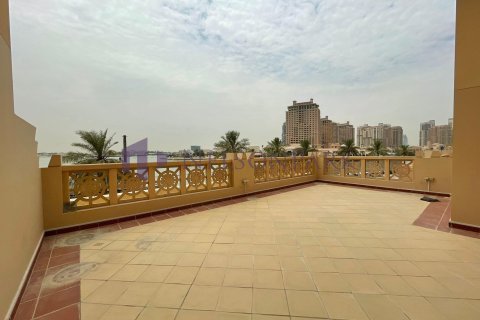 4 غرف نوم منزل ذو طابقين في الدوحة, Qatar رقم 58490