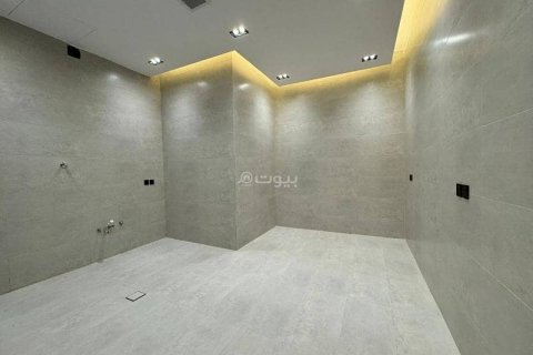 5 bedrooms Apartment in Riyadh, Saudi Arabia No. 61654 11