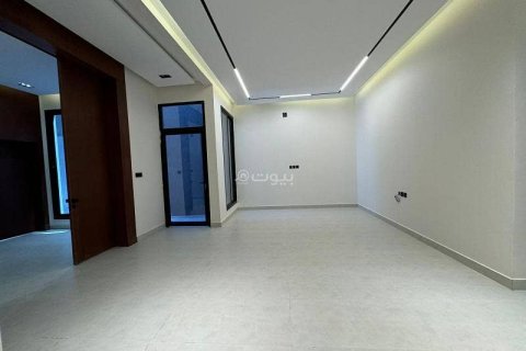 5 bedrooms Apartment in Riyadh, Saudi Arabia No. 61654 14