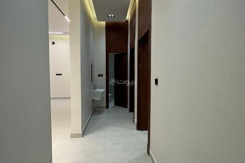 5 bedrooms Apartment in Riyadh, Saudi Arabia No. 61654 15