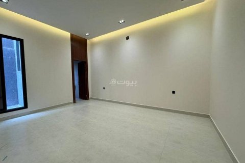 5 bedrooms Apartment in Riyadh, Saudi Arabia No. 61654 16