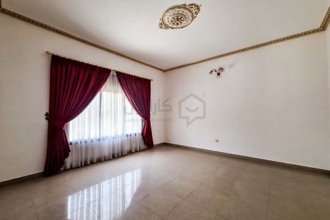 Villa de 4 chambres à Manama, Bahrain No. 59094 3