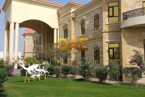 16 bedrooms Villa in Al Twar, UAE No. 3747