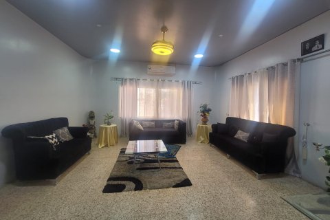 4 bedrooms Villa in Muscat, Oman No. 54181 4