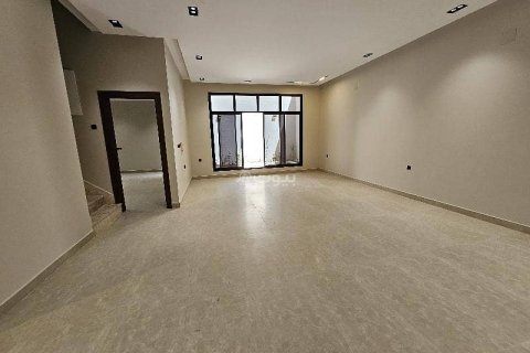 7 bedrooms Villa in Riyadh, Saudi Arabia No. 69134 6