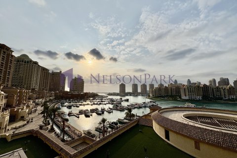 2 bedrooms Townhouse in Doha, Qatar No. 57153 9