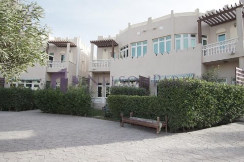 6 bedrooms Villa in Doha, Qatar No. 57482