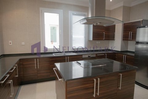 6 bedrooms Villa in Doha, Qatar No. 57482 6