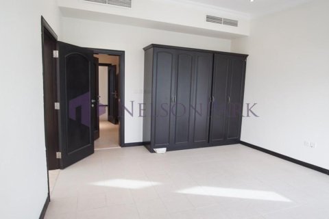 6 bedrooms Villa in Doha, Qatar No. 57482 20
