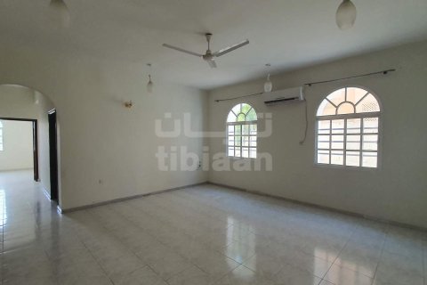 Apartment de 2 dormitorios en Muscat, Oman No. 53670 3