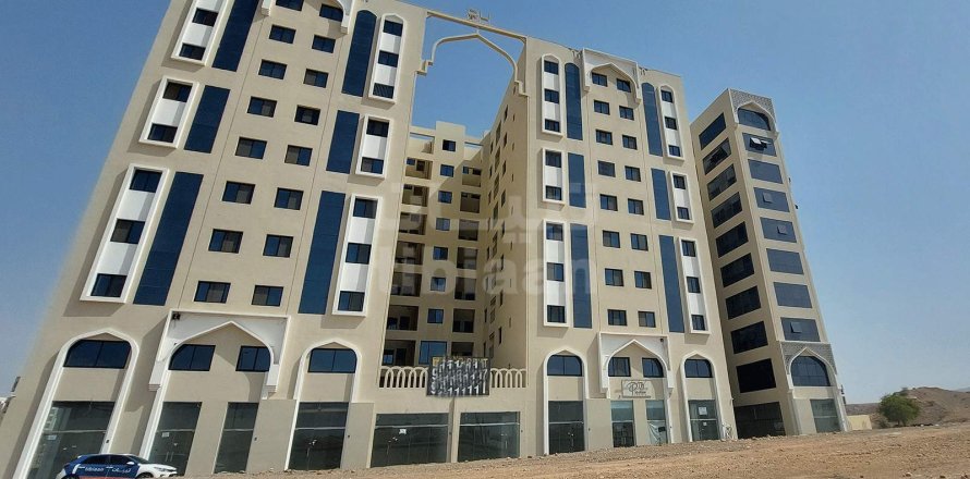 39.56m² Shop in Al Ansab, Oman No. 53674