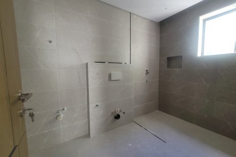 Commercial property in Muscat, Oman No. 62447 4