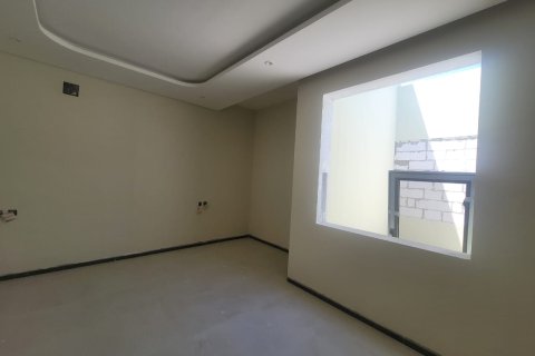 Commercial property in Muscat, Oman No. 62447 5