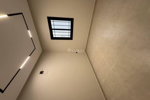 Villa de 8 dormitorios en Riyadh, Saudi Arabia No. 60107 21