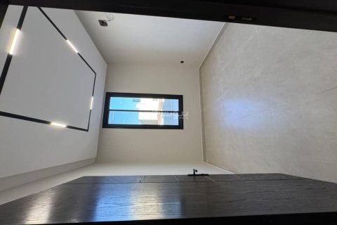 Villa de 8 dormitorios en Riyadh, Saudi Arabia No. 60107 18